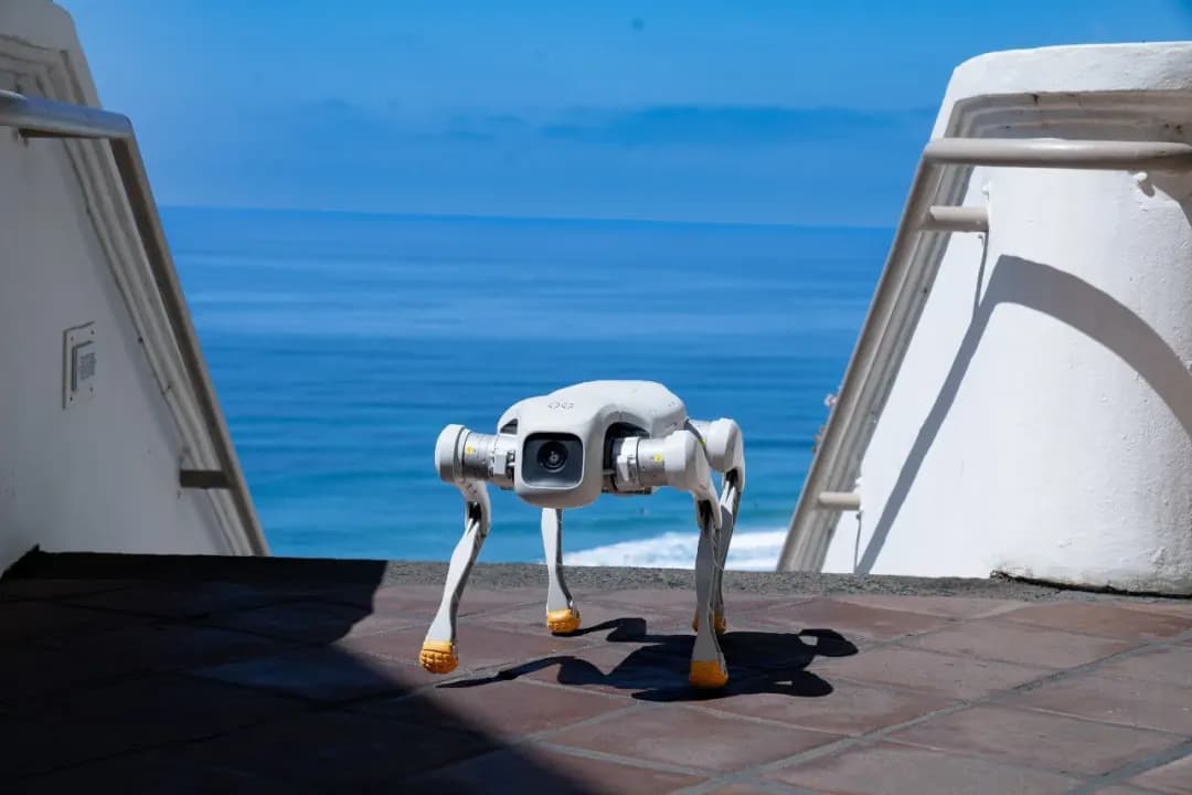 faraday-future-announces-its-latest-robot-the-fx-aegis-quadruped-has-completed-i
